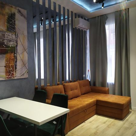 Апартамент З Дизайнерським Ремонтом Lviv Exterior foto