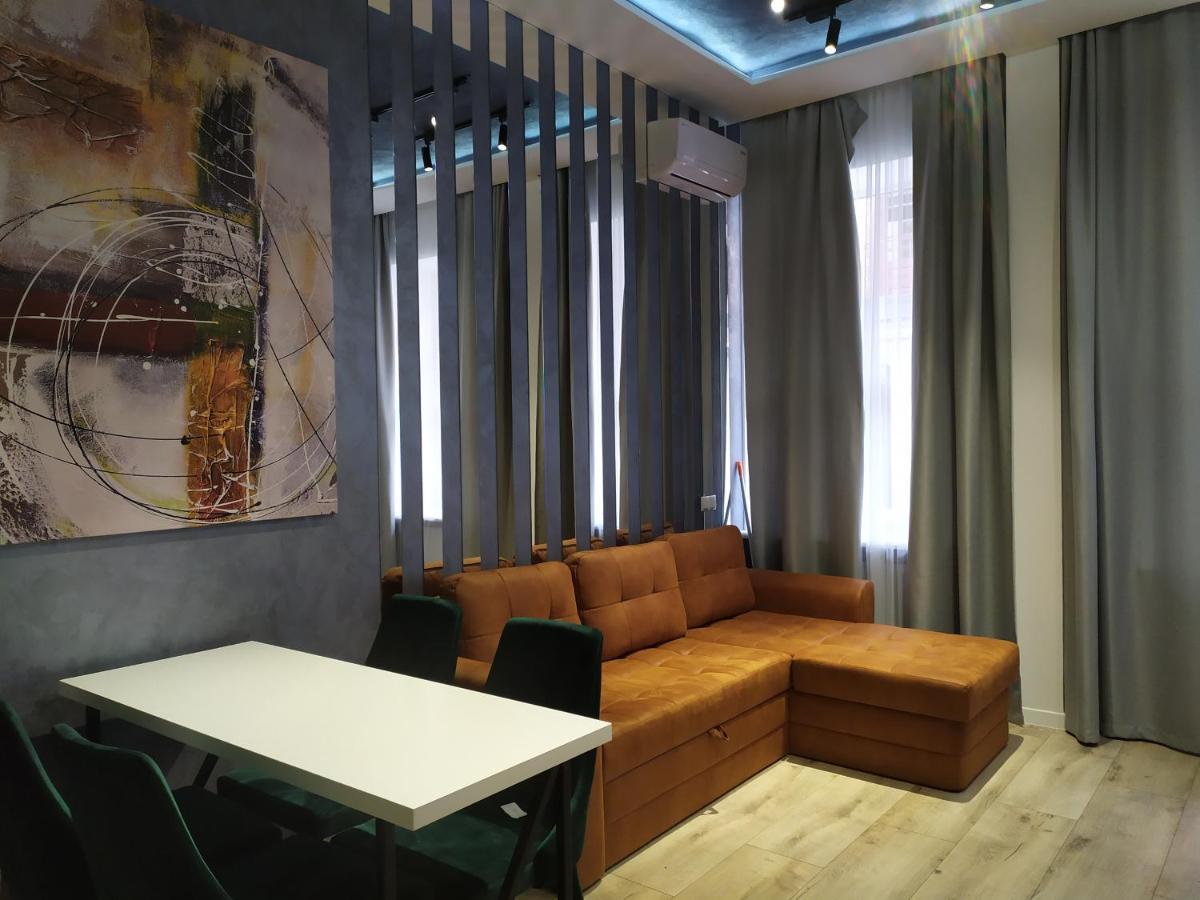 Апартамент З Дизайнерським Ремонтом Lviv Exterior foto