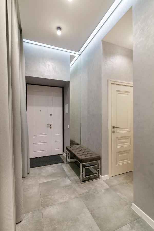 Апартамент З Дизайнерським Ремонтом Lviv Exterior foto